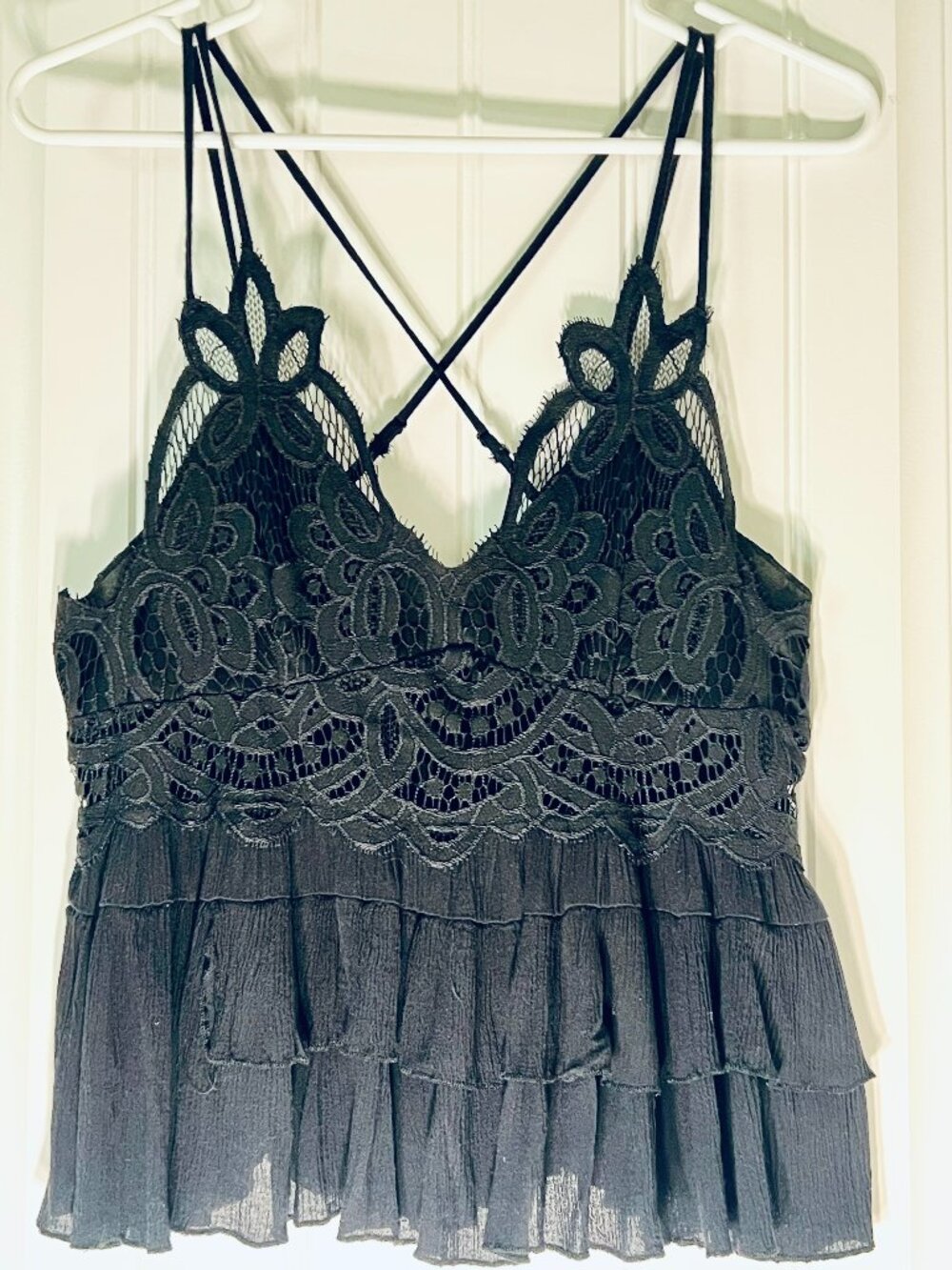 Mi Ami Black Boho Lace Tiered Ruffle Cami Tank Top Size L Strappy Festival